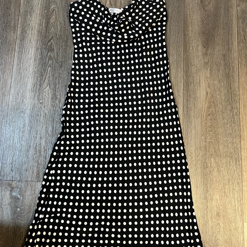 Zara Black and White Sheath Dress Sweetheart Neckline